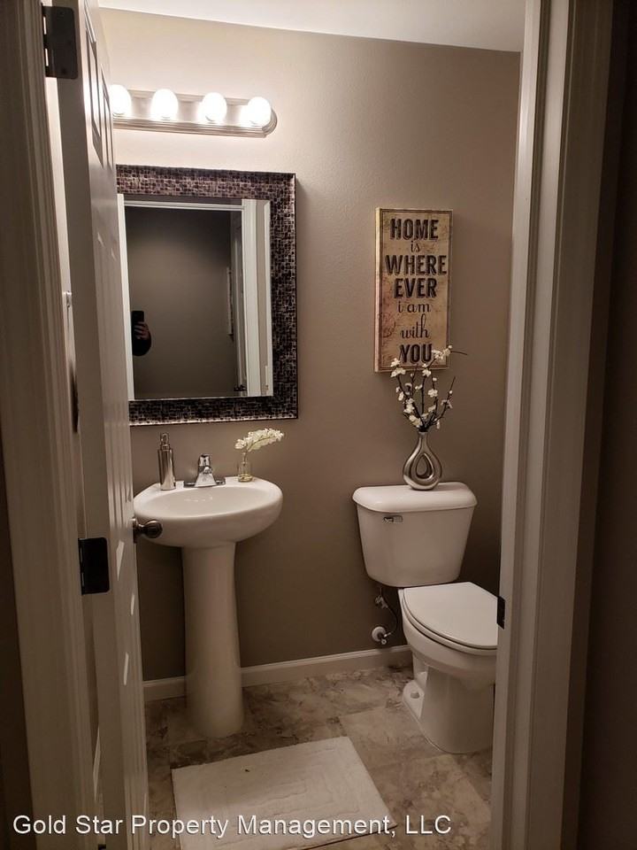 3926 24th St Se - Photo 3 of 8