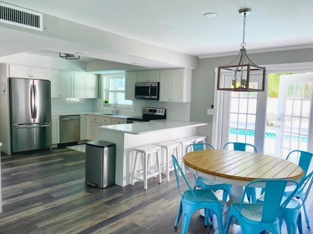 108 8th St - Photo 6 of 19