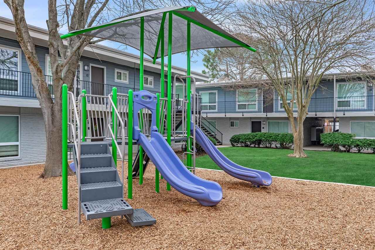 Granada Terrace - Photo 3 of 13