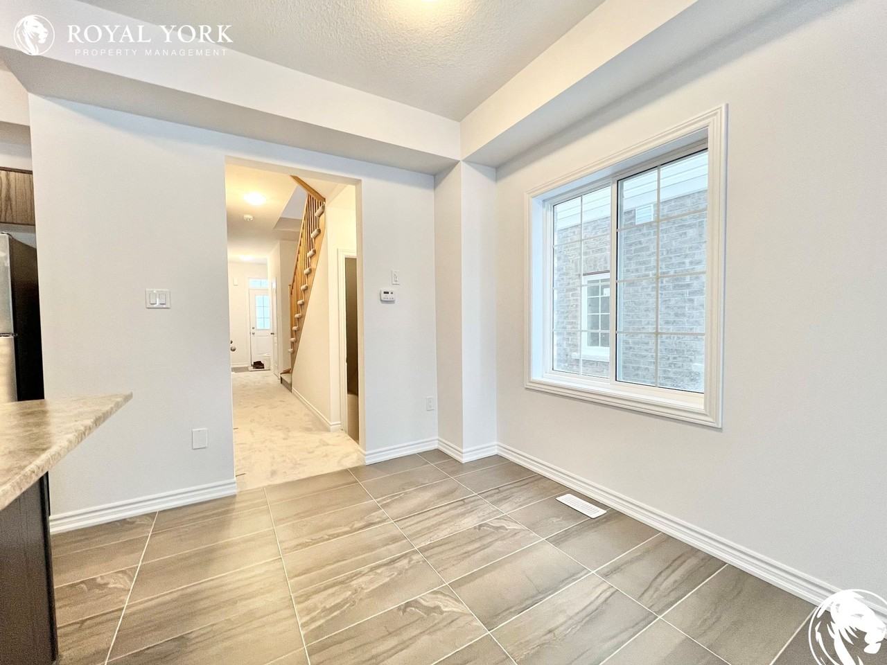 8 Elsegood Crt - Photo 2 of 29
