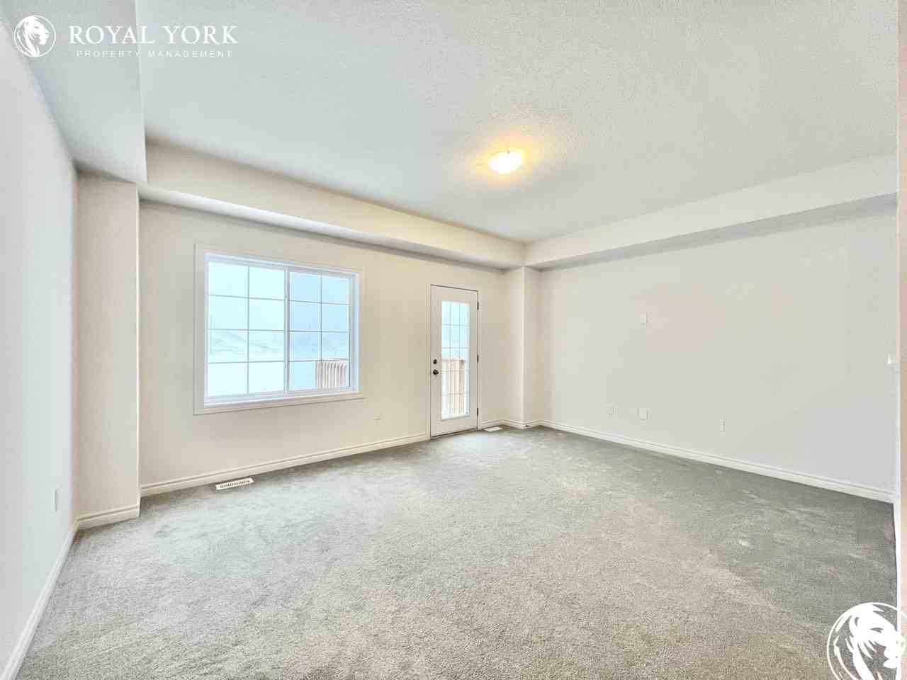 8 Elsegood Crt - Photo 3 of 29