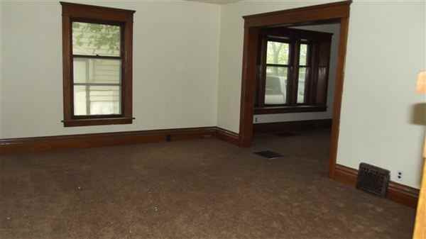 911 N Martin Luther King Jr Blvd - Photo 2 of 6