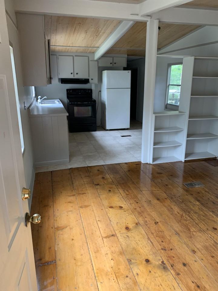 1074 Enoch Ln #1074 - Photo 3 of 12