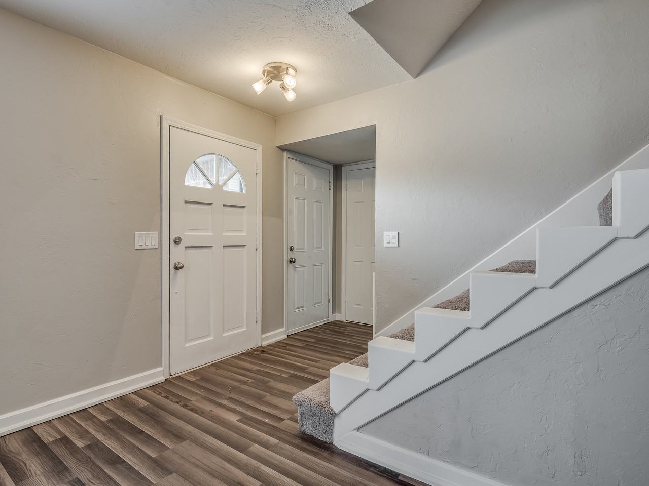 2605 Nw 113th St #1 - Photo 4 of 48