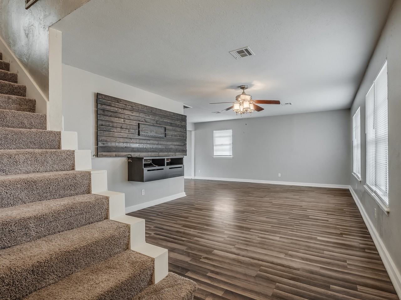 2605 Nw 113th St #1 - Photo 5 of 48