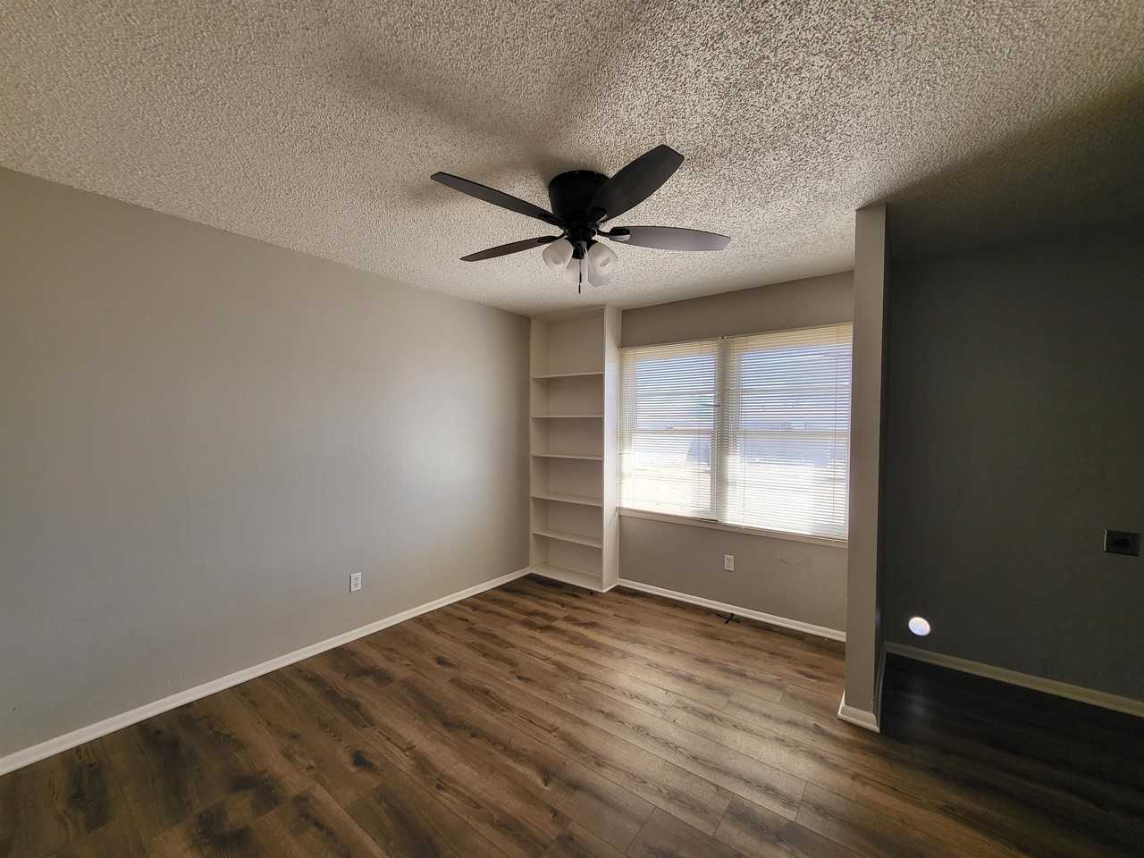 3309 Thomas Ave #1 - Photo 6 of 12