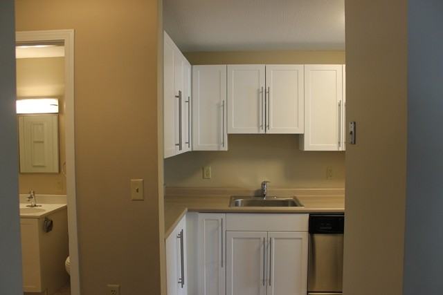 Island Creek Village - Photo 3 of 8