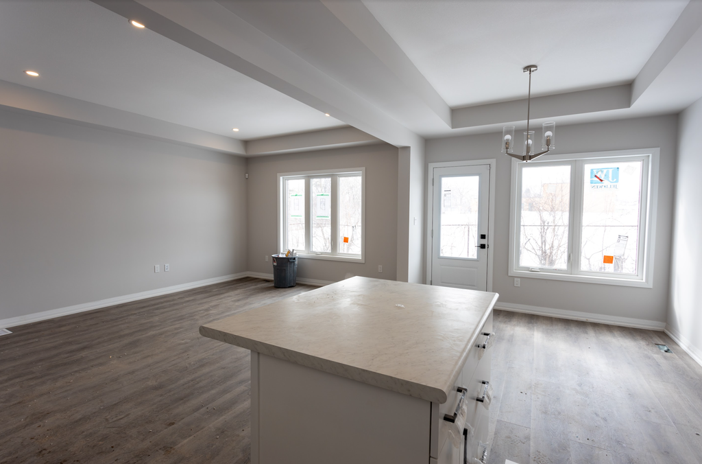 4552 Portage Road - 106 - Photo 3 of 11