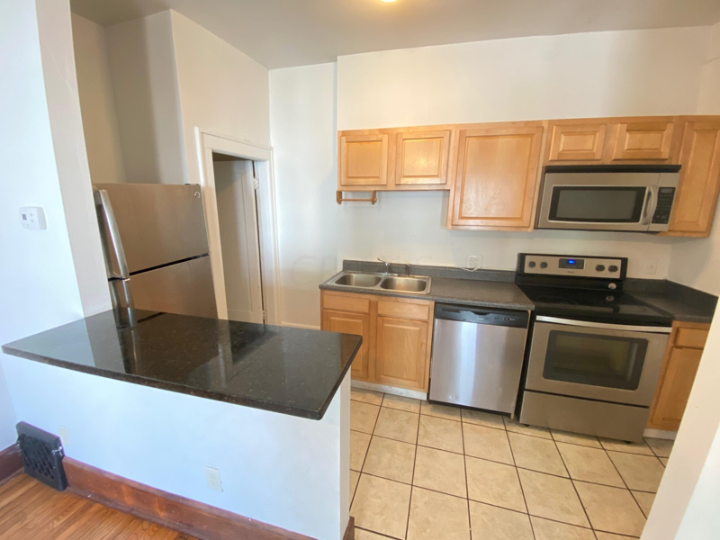 295 E 19th Ave - Photo 4 of 7