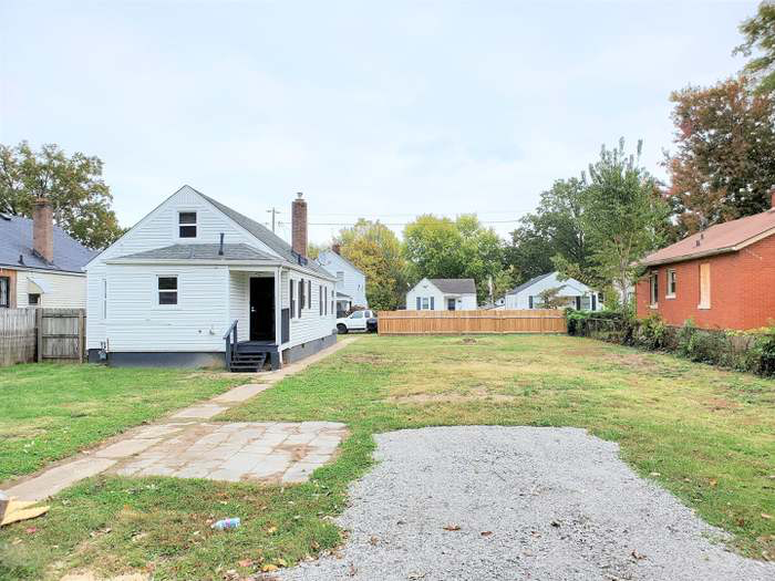 3616 Craig Ave - Photo 3 of 10