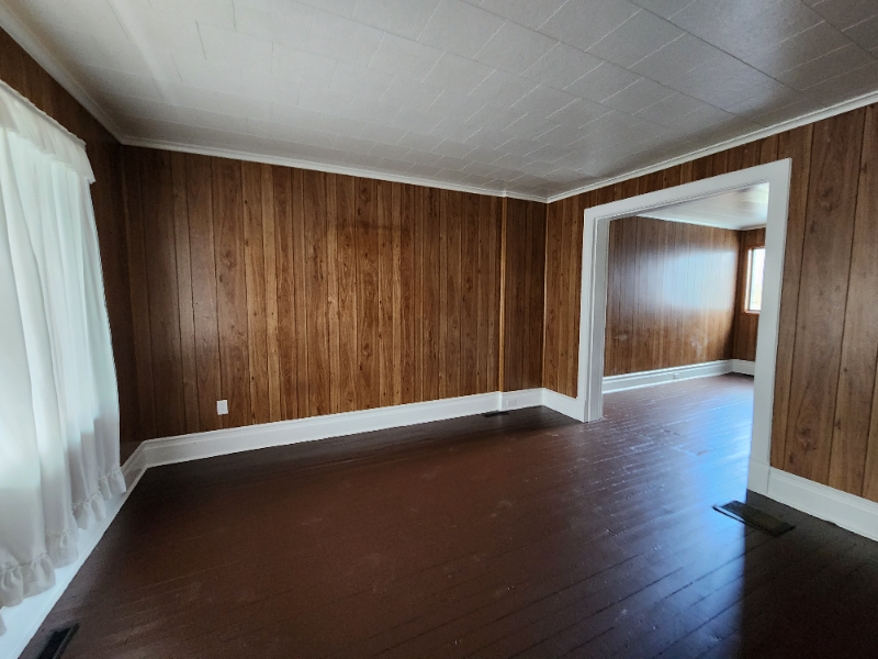 610 Bell Ave - Photo 4 of 8