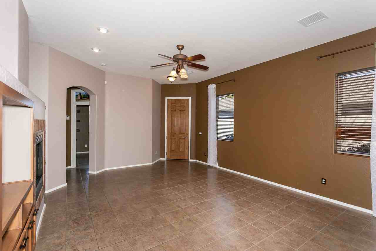 6913 E Voltaire Dr #1 - Photo 2 of 23