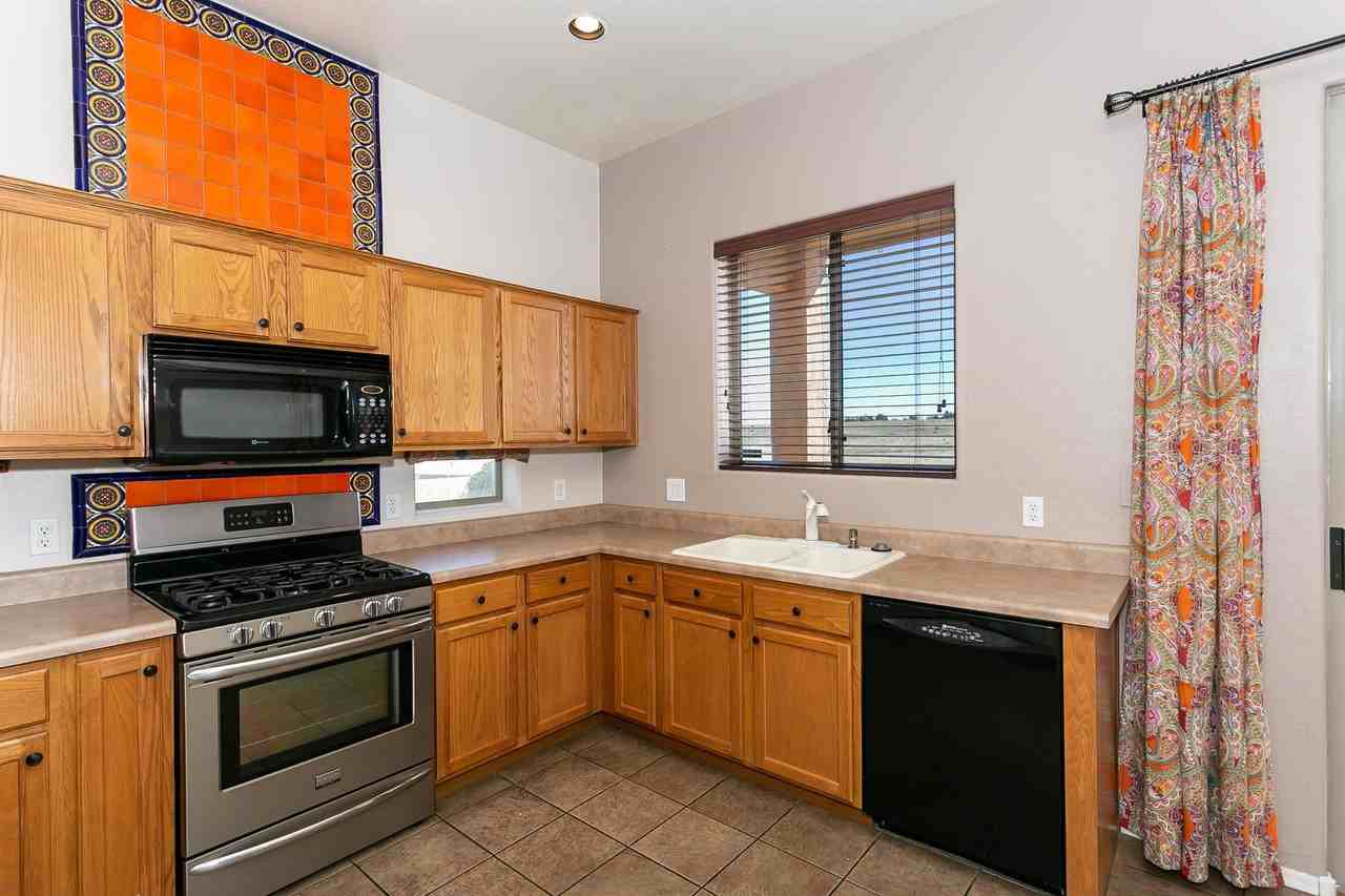 6913 E Voltaire Dr #1 - Photo 4 of 23