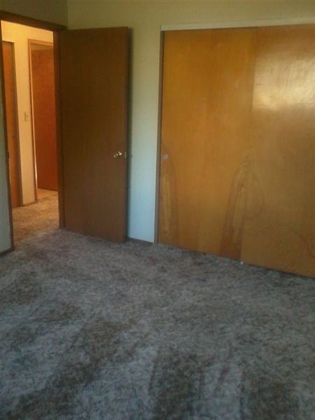 PARKWOOD APARTMENTS - Photo 2 of 10