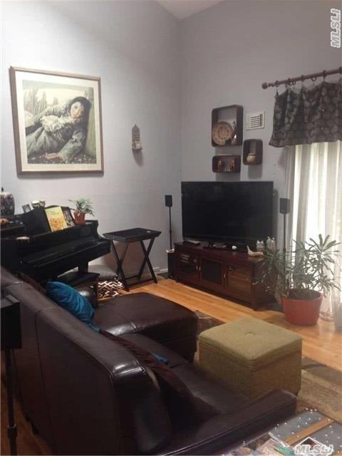 105 Alicia Dr - Photo 2 of 15