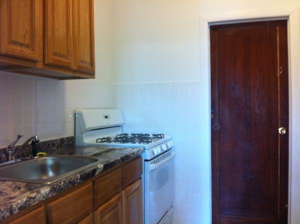 Hancock St and Throop Ave - Photo 3 of 10