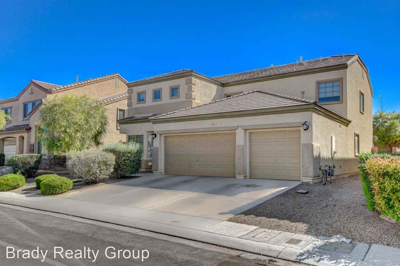 2413 Festive Ct - Photo 3 of 50