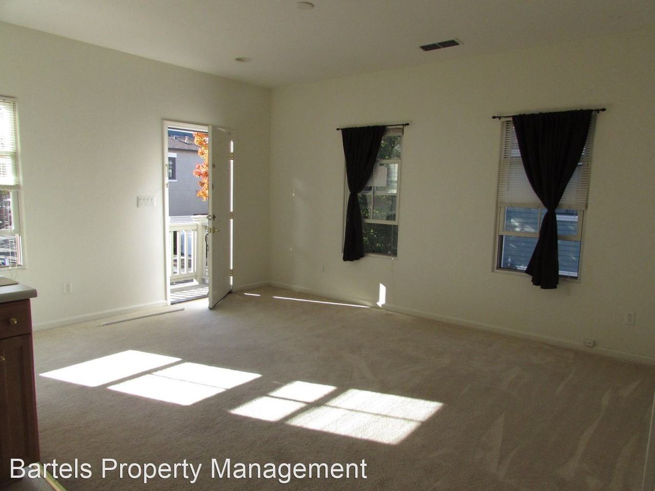 1100 Taraya Ter #B - Photo 2 of 12