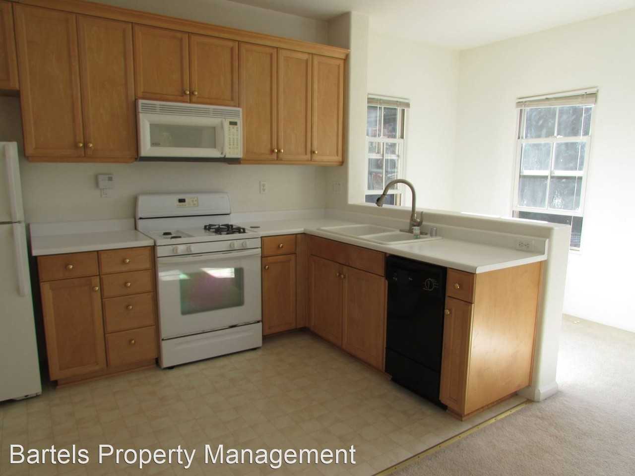 1100 Taraya Ter #B - Photo 3 of 12