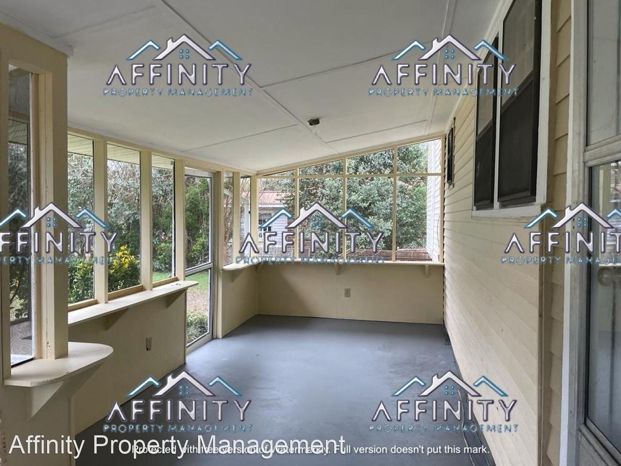 832 Richmond St - Photo 2 of 14