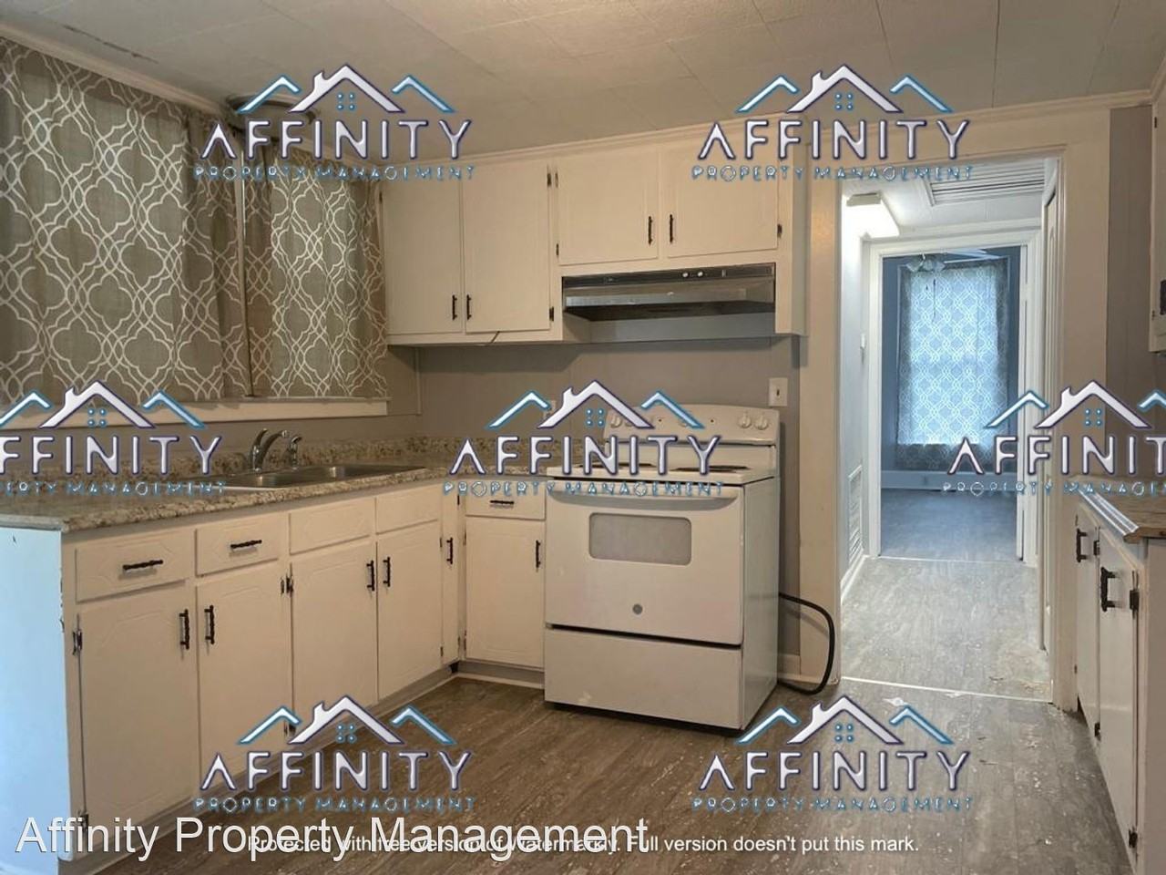 832 Richmond St - Photo 3 of 14
