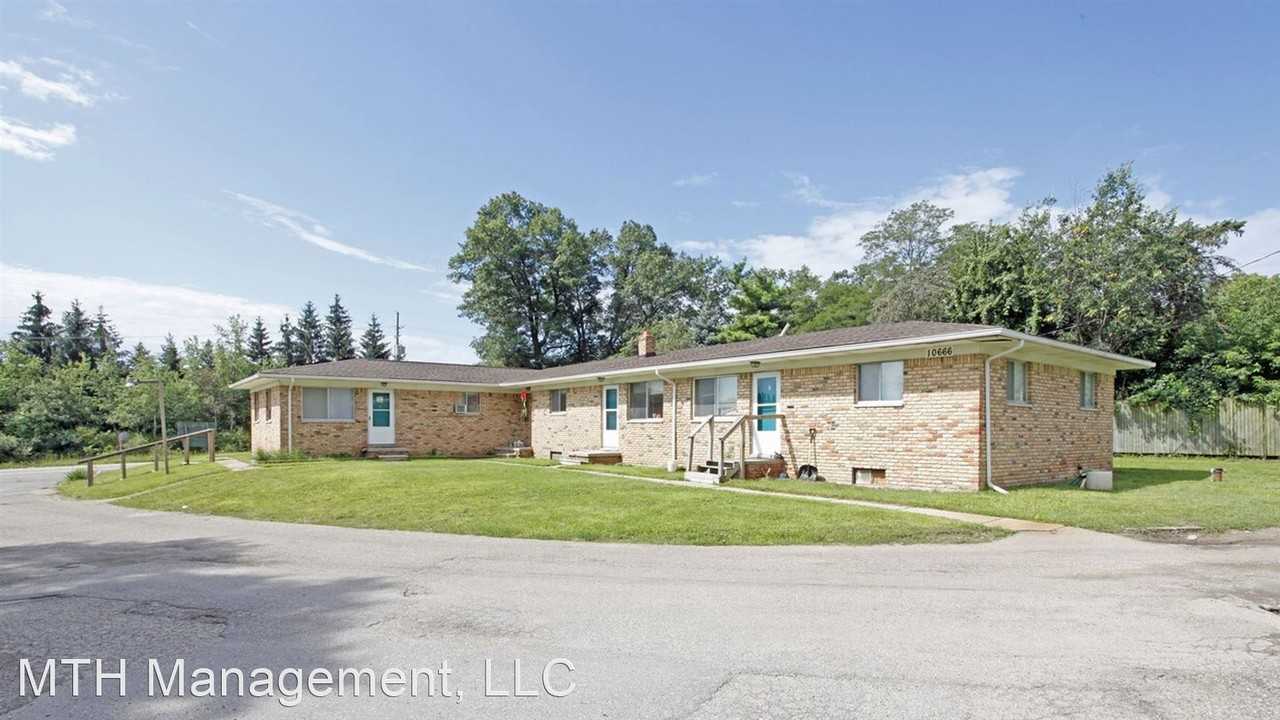 10660 E Holly Rd, - Photo 2 of 14