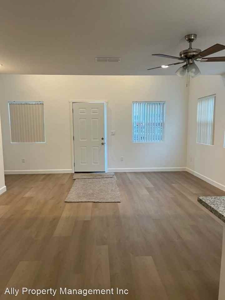 705 5th St - Photo 2 of 6