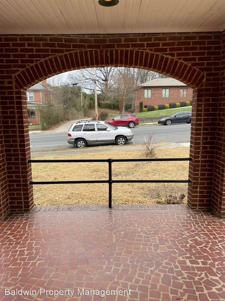 237/239 N 2nd St Apartments in Downtown Albermarie, Albemarle, NC 28001