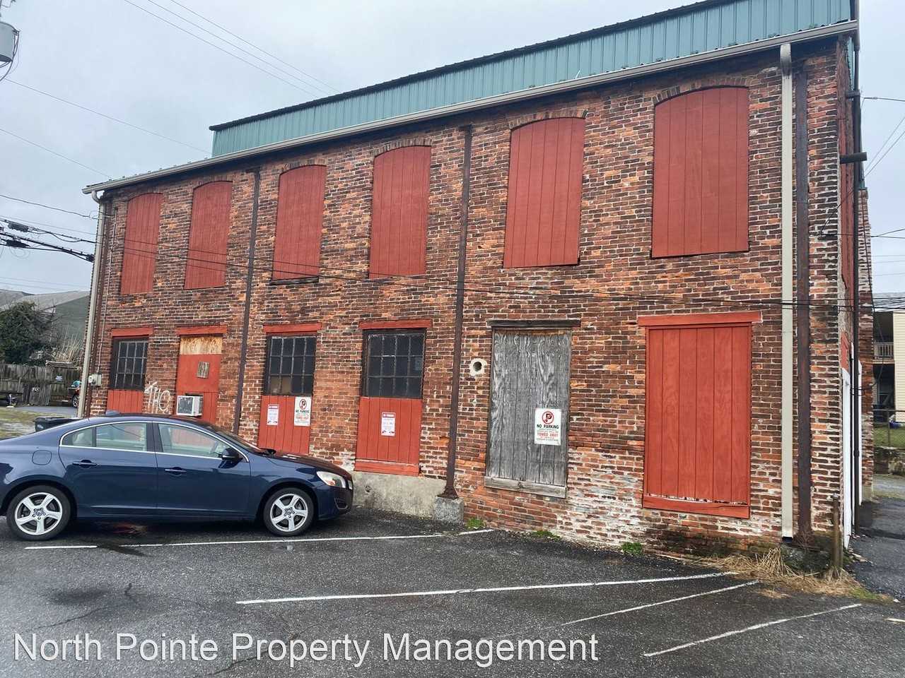 459 Locust St. - Photo 2 of 11