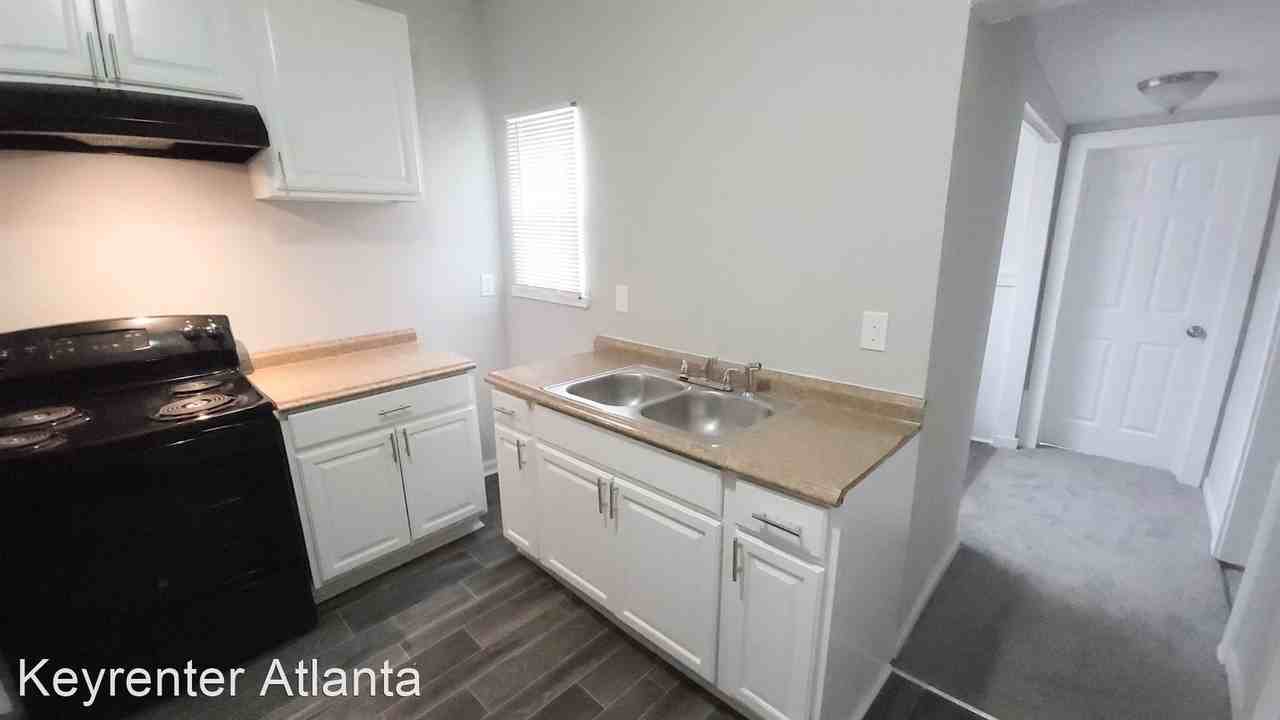 1019 Mayson Turner Rd Nw - Photo 3 of 34