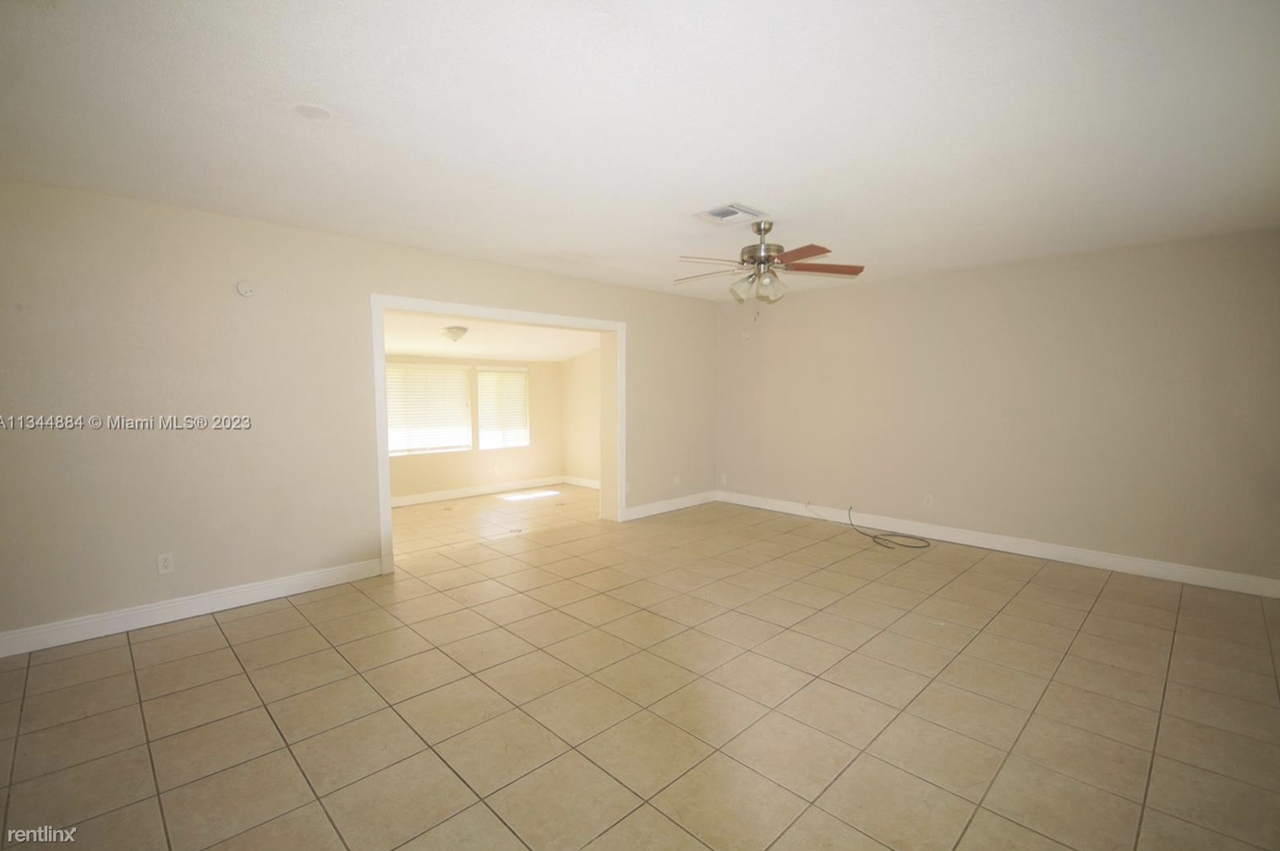 9440 Sw 181st St - Photo 3 of 9