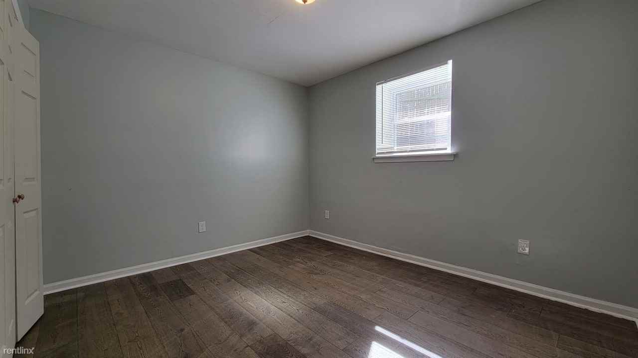 349 Ellsworth Ave - Photo 3 of 10