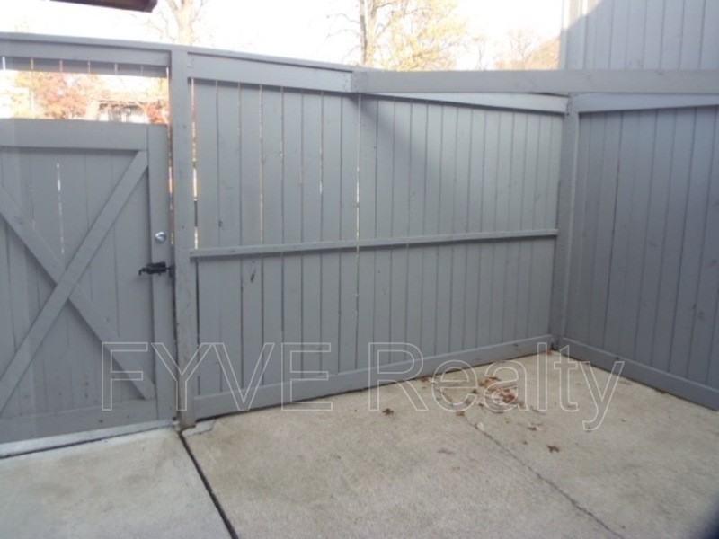 751 Worthington Forest Pl - Photo 3 of 30