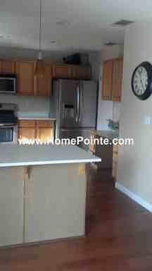 321 Graham Ct - Photo 3 of 10