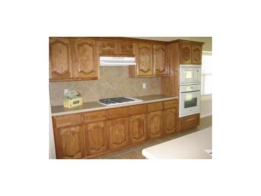 2710 Fern Valley Ln - Photo 2 of 9