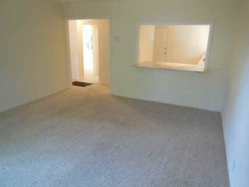 225 Paloma Ave - Photo 3 of 12