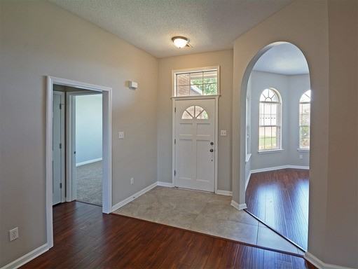 5322 Bradley Ridge Ln - Photo 2 of 17