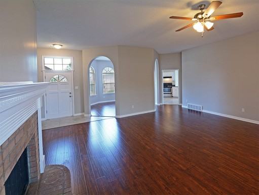 5322 Bradley Ridge Ln - Photo 3 of 17