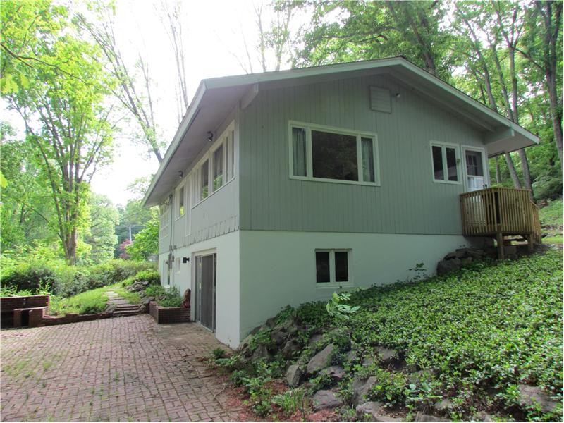 21 Hidden Hill Rd - Photo 3 of 14