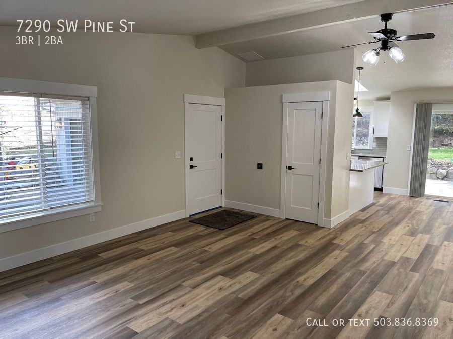 7290 Sw Pine St - Photo 3 of 30