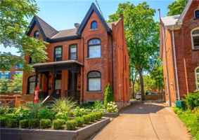 featured image of 32 Main Street