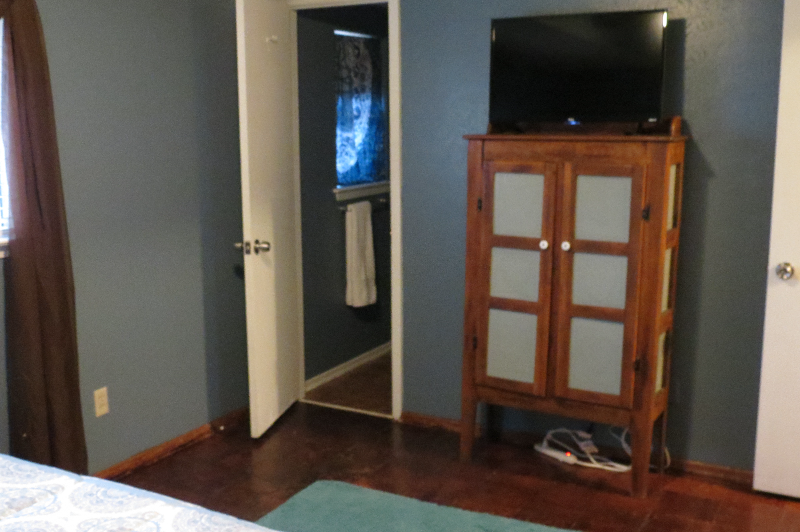 1102 Wildwood Dr - Photo 7 of 27