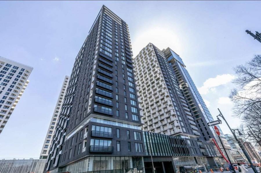 2300 Rue Tupper #712