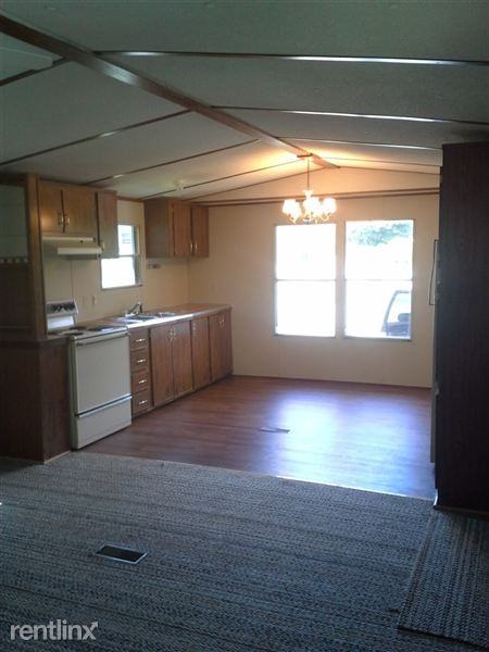 Mimms Family Courtyard - Photo 3 of 14