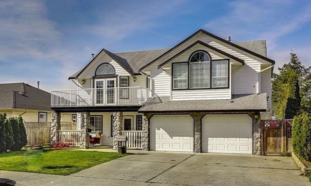 33355 Cherry Avenue - Photo 2 of 16