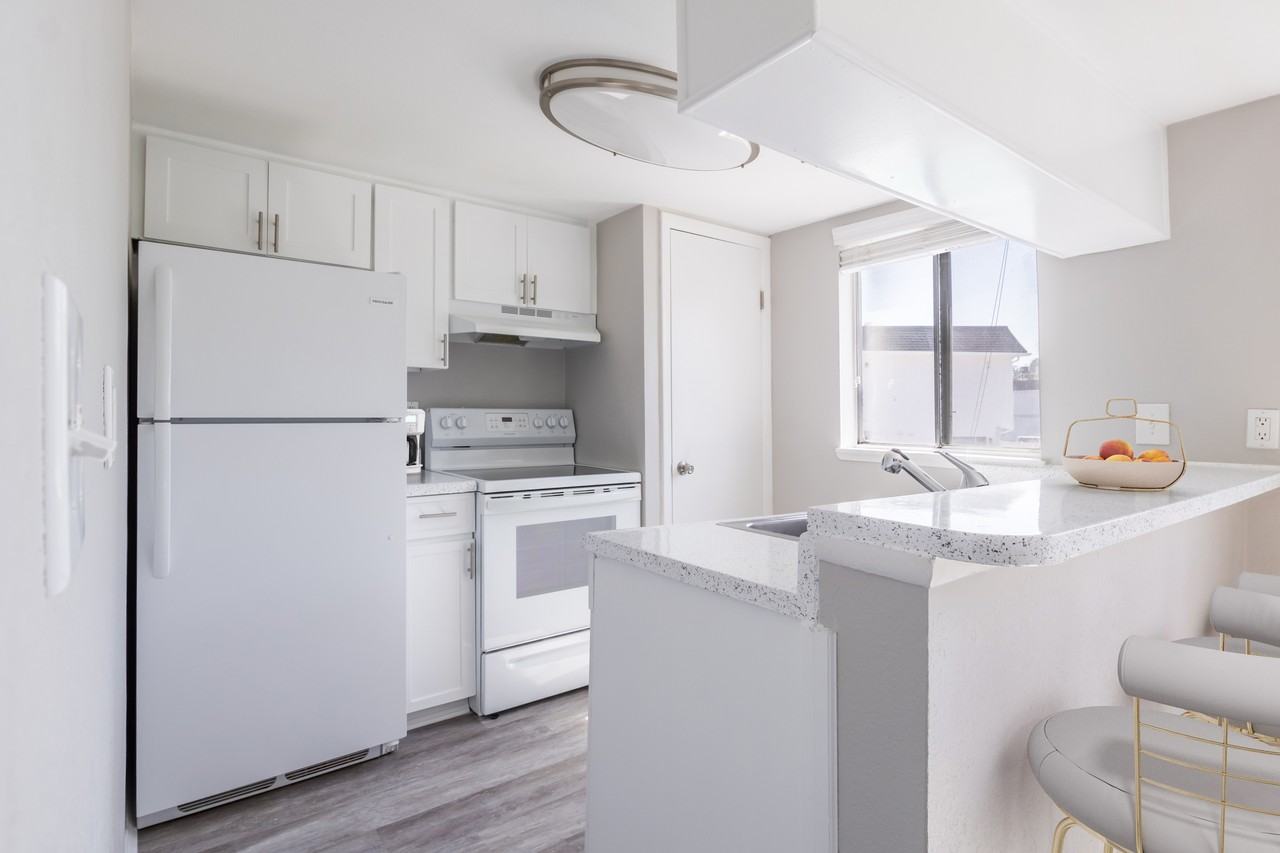 The River Pointe Apartments - Photo 6 of 180