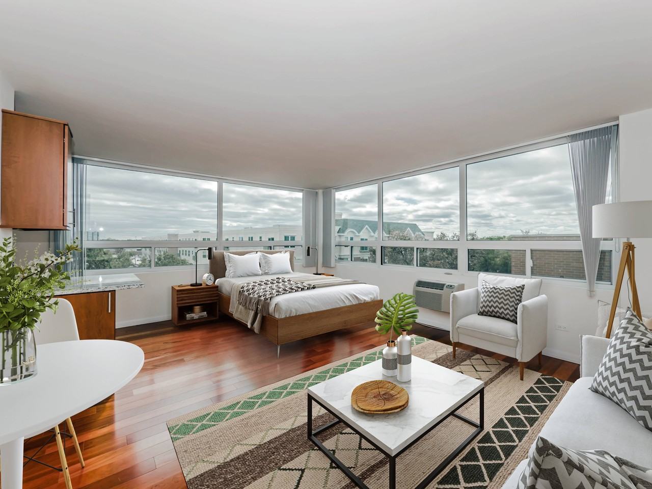 Presidential Apartments - Photo 6 of 50