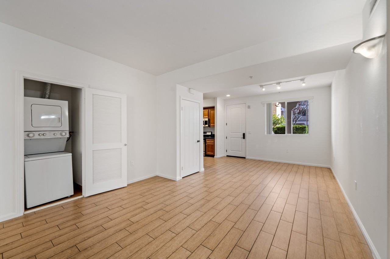 Le Blanc Apartments 21501 Roscoe Blvd, Los Angeles, CA 91304 Zumper