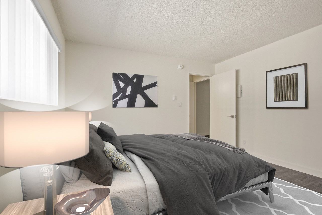 3749 McLaughlin Ave. - Photo 5 of 31