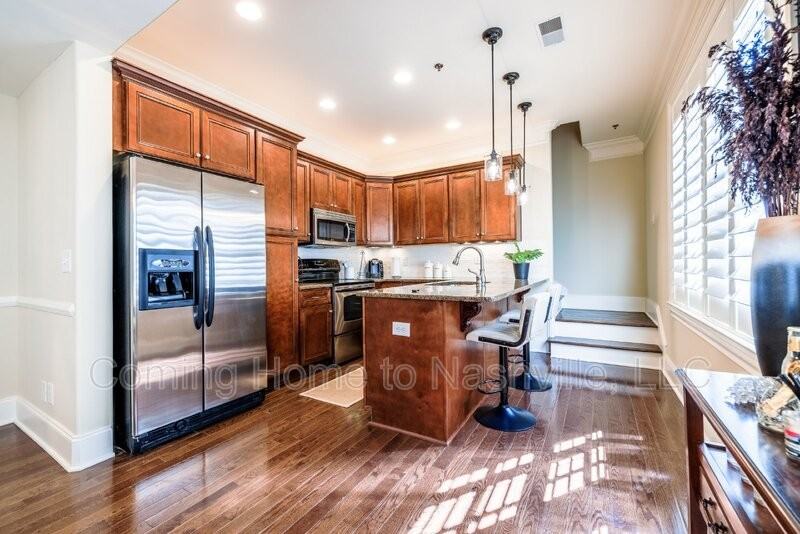 207 Mason Ave #102 - Photo 2 of 27